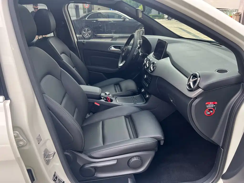 Mercedes-Benz B-Class 2018