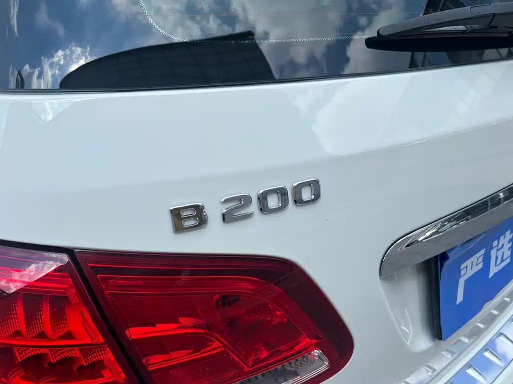 Mercedes-Benz B-Class 2018 — фото 12