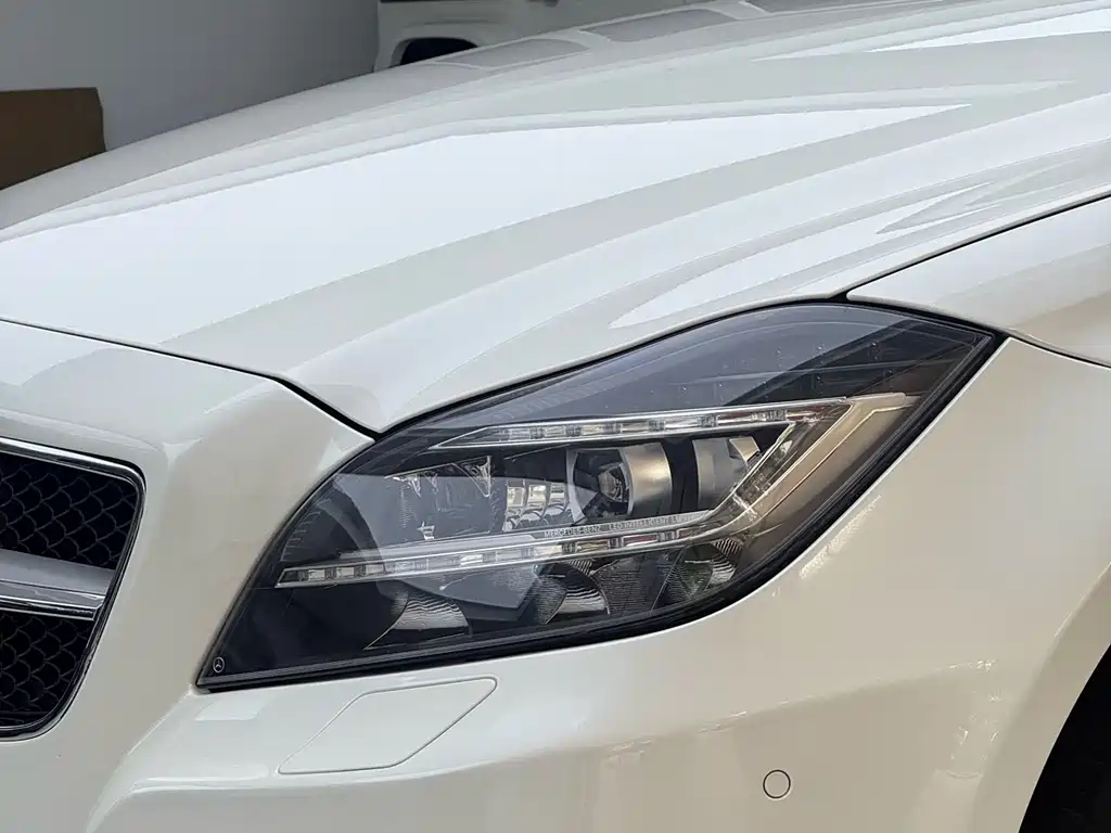 Mercedes-Benz CLS 2015 — фото 36