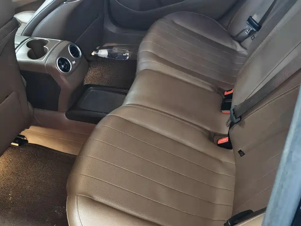 Mercedes-Benz E-Class 2020 — фото 12