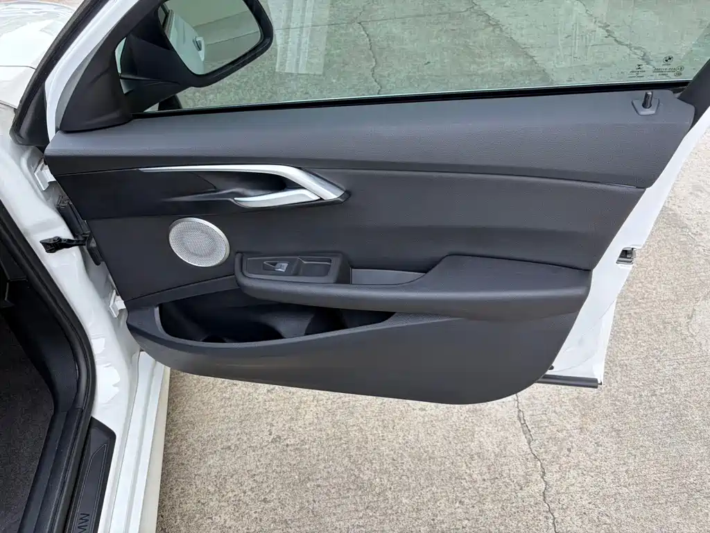 BMW 1 Series 2021