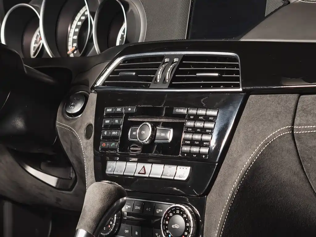 Mercedes-Benz C-Class AMG 2015 — фото 13
