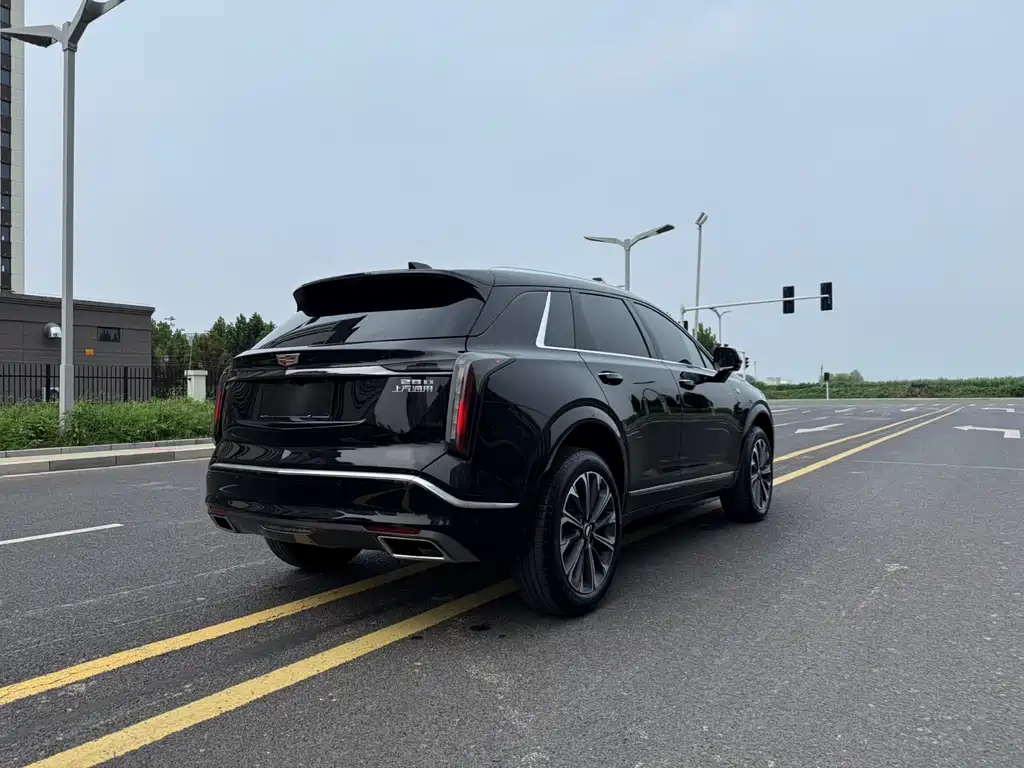 Cadillac XT5 2026 — фото 11