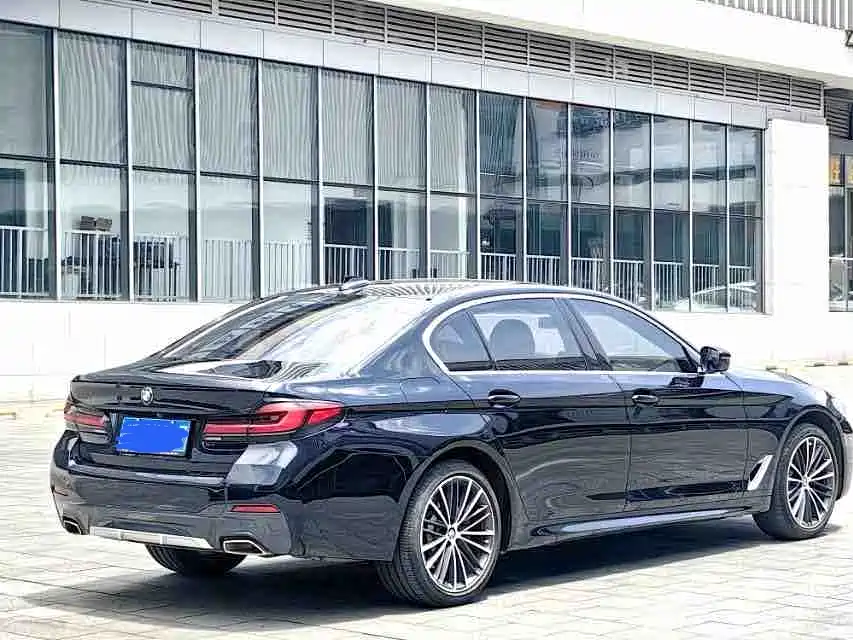 BMW 5 Series 2023