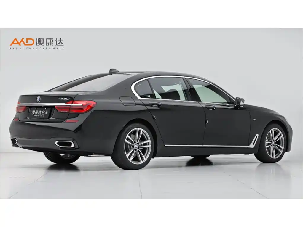 BMW 7 Series 2017 — фото 3