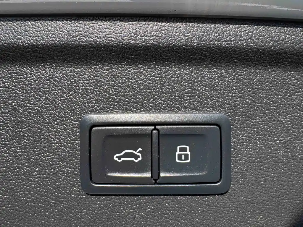 Audi A3 2022 — фото 22