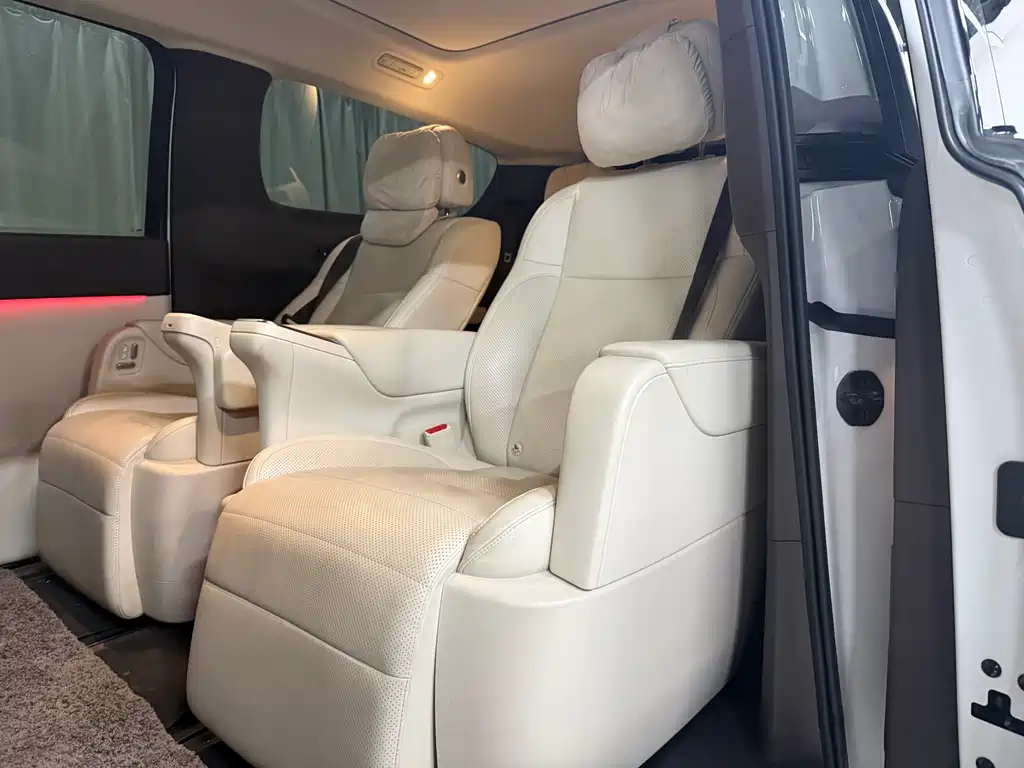 Li Auto Li MEGA 2024