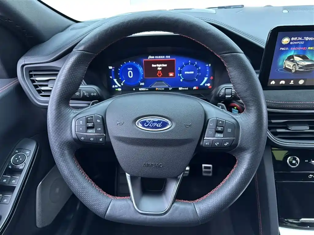 Ford Escape 2020 — фото 19