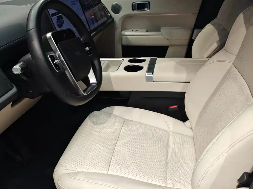 Li Auto Li L8 2024