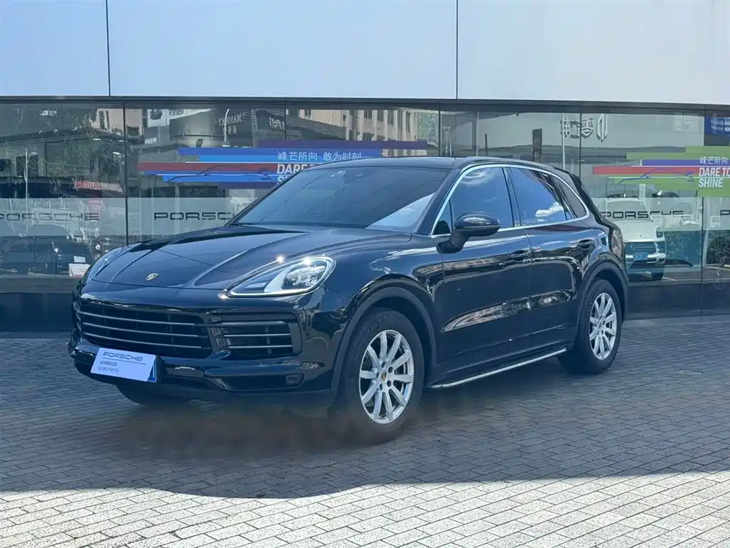 Porsche Cayenne 2020 — фото 1