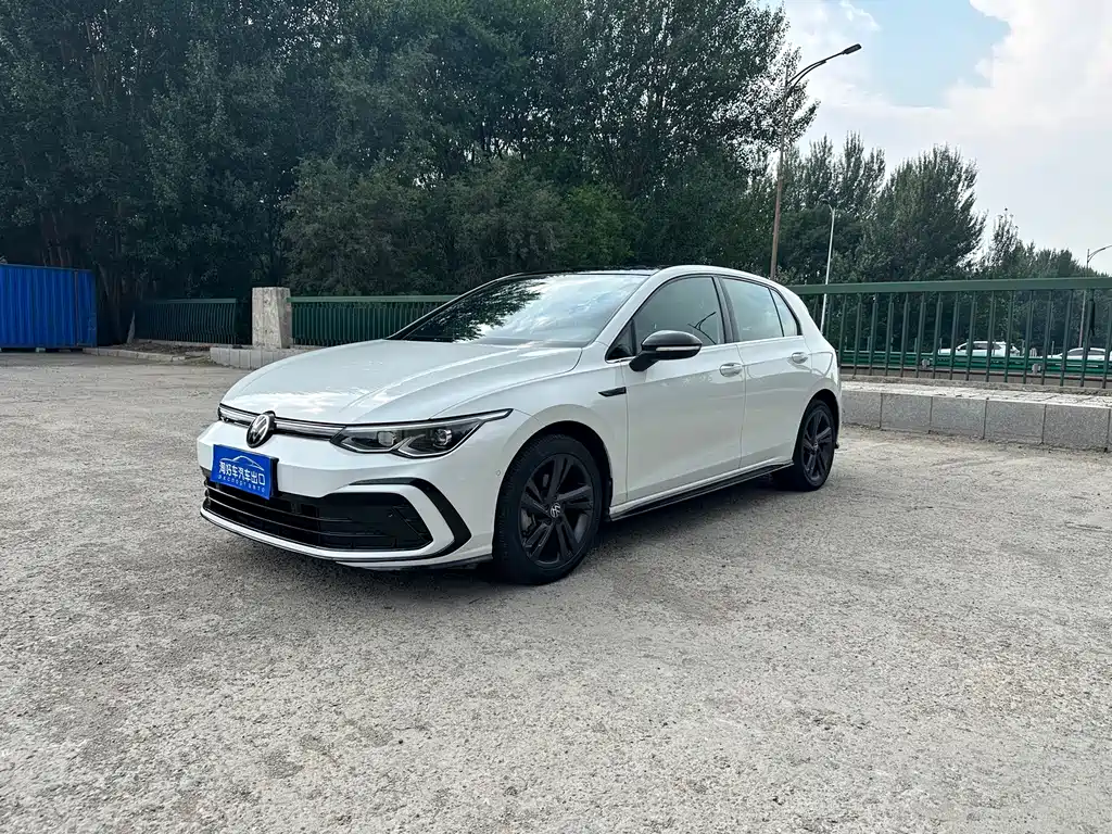 Volkswagen Golf 2022