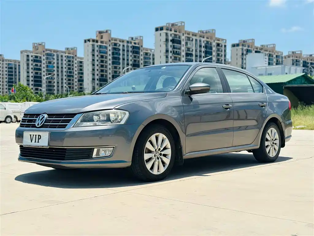 Volkswagen Lavida 2013