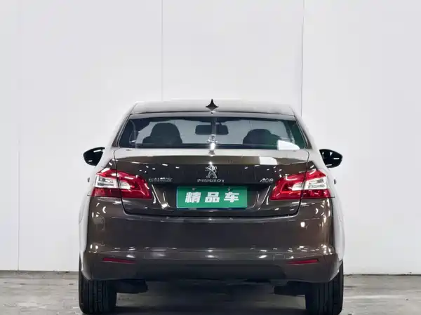 Peugeot 408 2015
