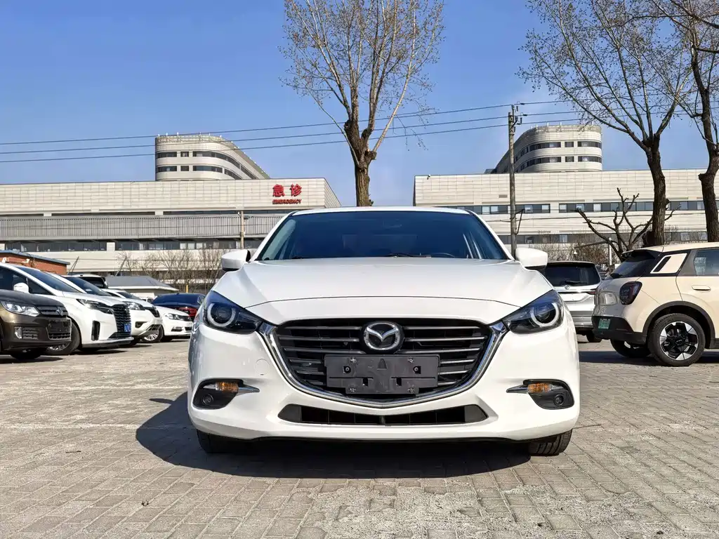 Mazda 3 Axela 2019
