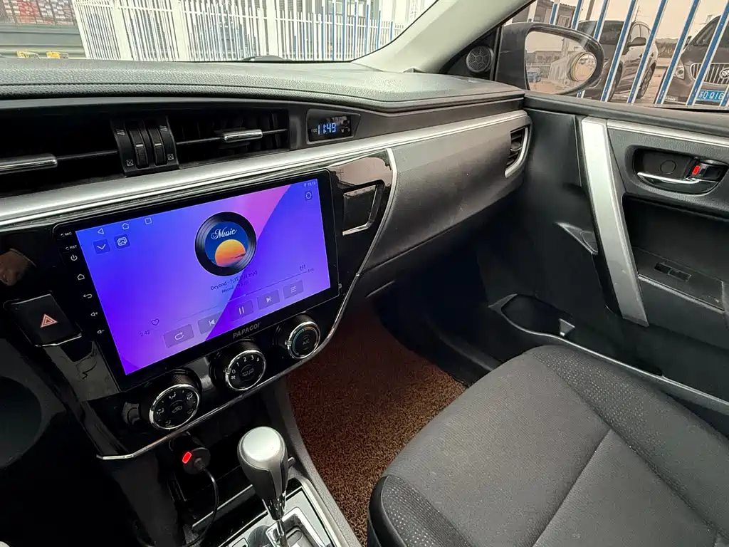 Toyota Corolla 2018 — фото 14