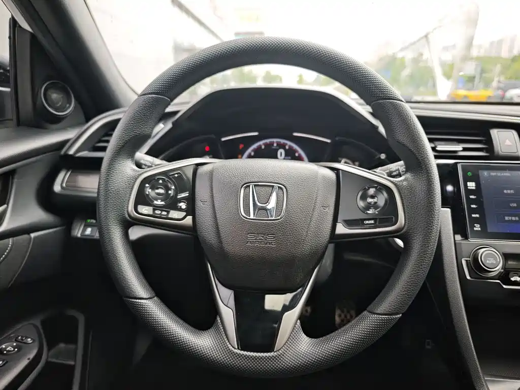 Honda Civic 2022 — фото 8