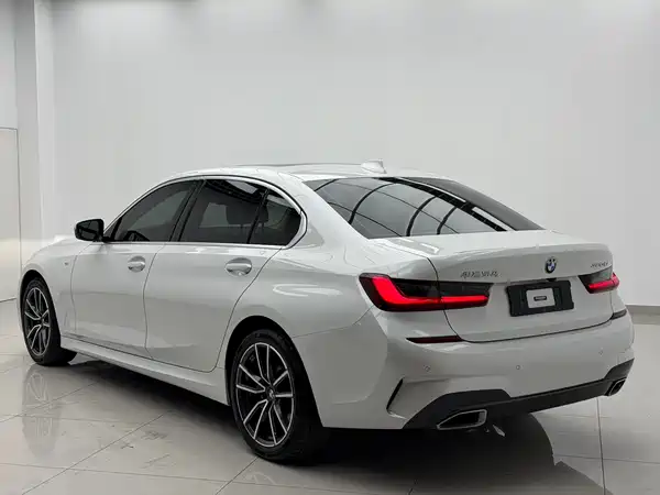 BMW 3 Series 2022