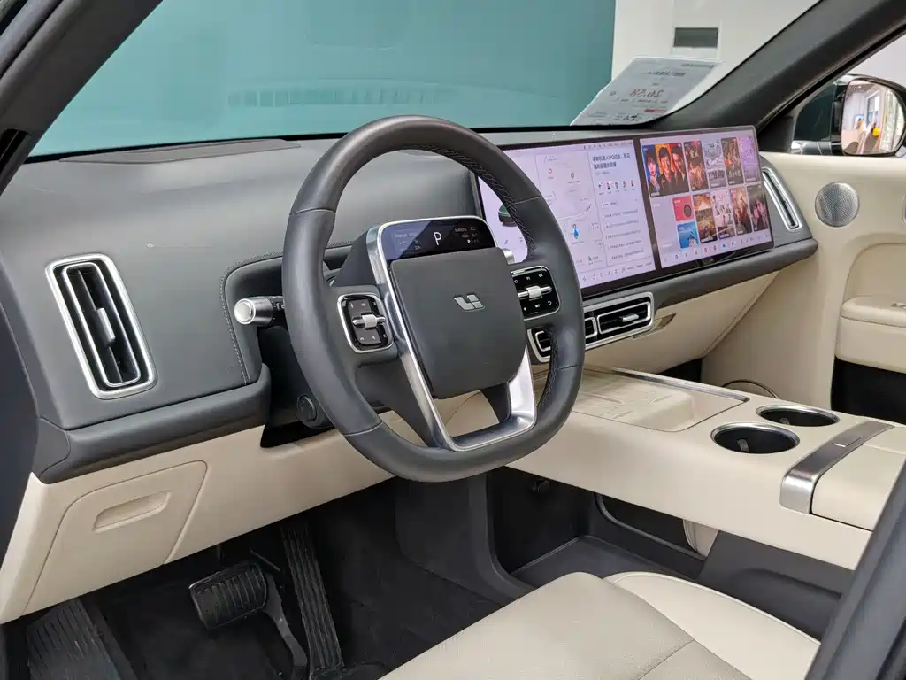 Li Auto Li L8 2024