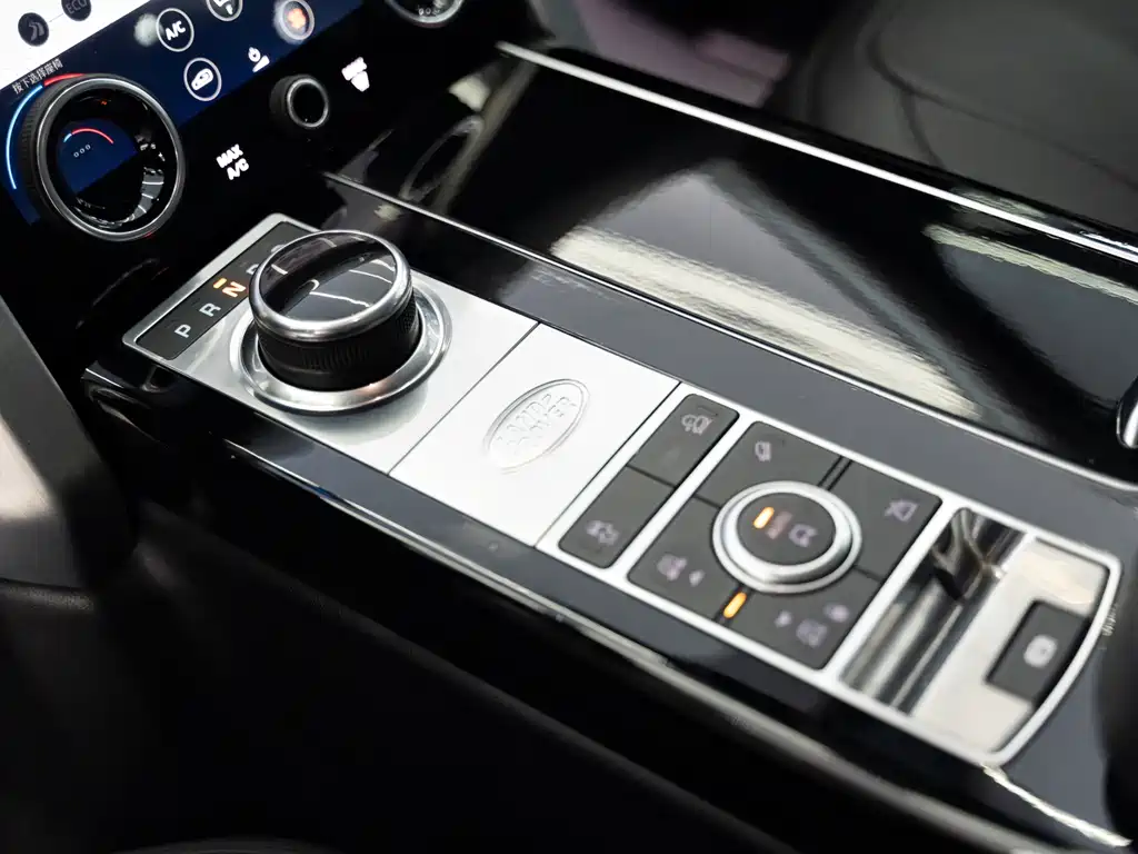 Land Rover Range Rover 2019 — фото 11
