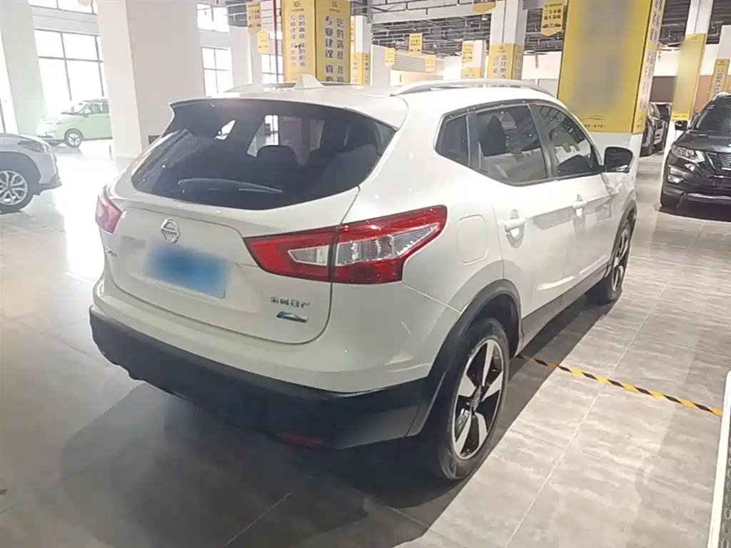 Nissan Qashqai 2017 — фото 7
