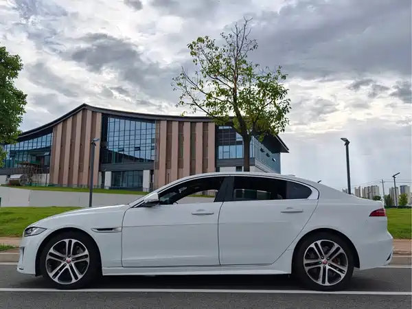 Jaguar XEL 2021