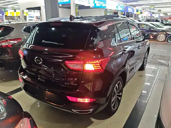 GAC Trumpchi GS4 2016