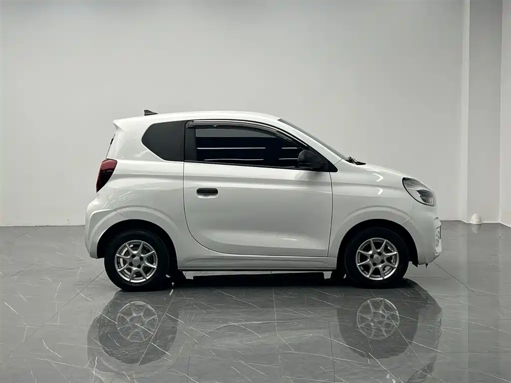 Roewe Clever 2022