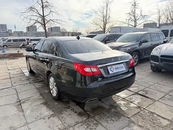 Hongqi H7 2015