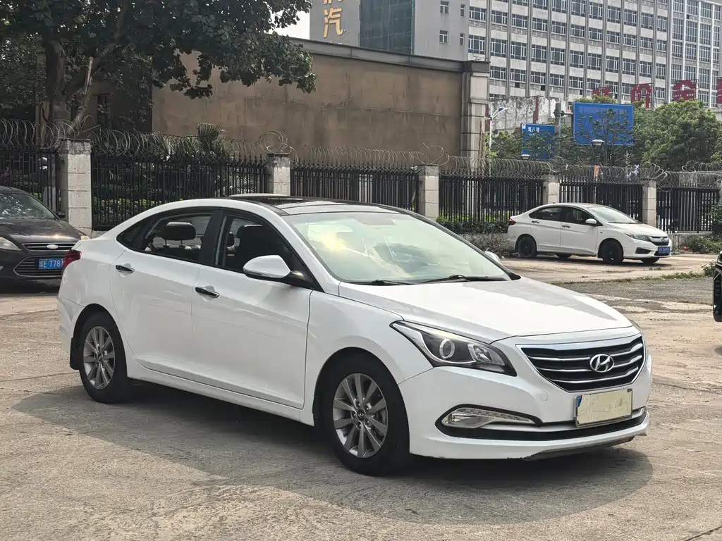 Hyundai Mistra 2015 — фото 3