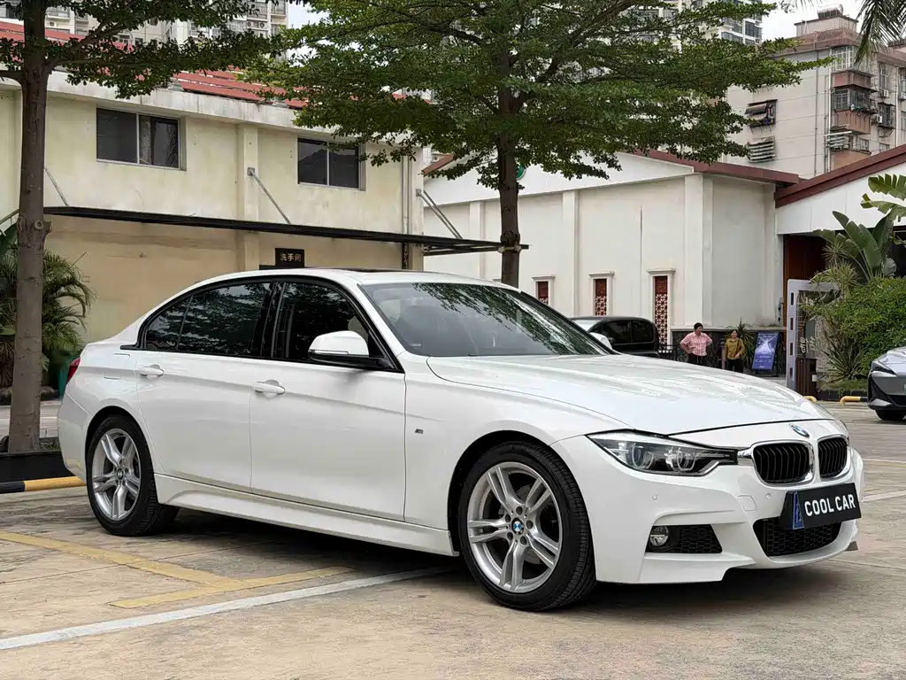 BMW 3 Series 2018 — фото 3