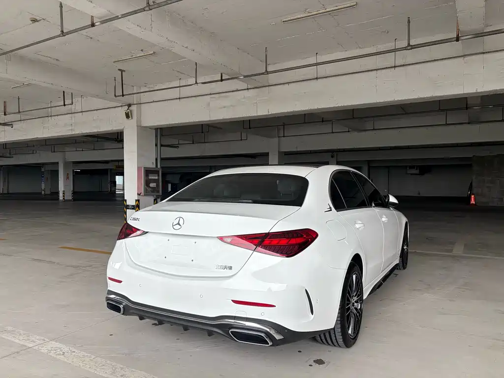 Mercedes-Benz C-Class 2023 — фото 4