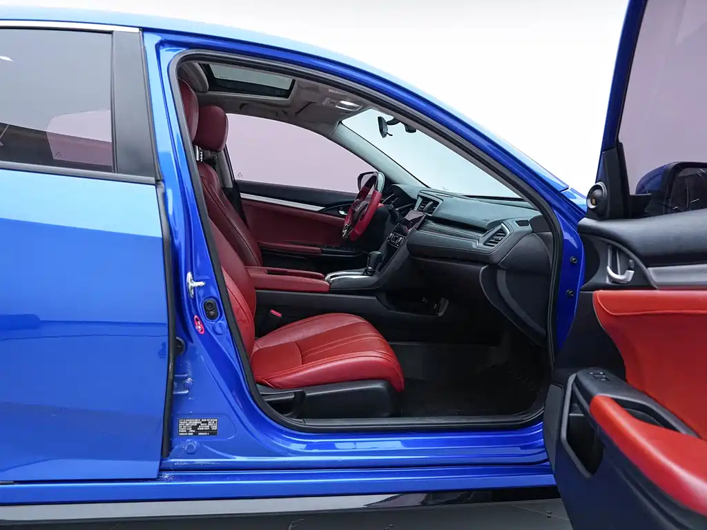 Honda Civic 2020 — фото 18