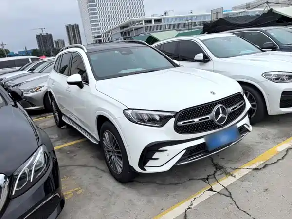 Mercedes-Benz GLC 2025