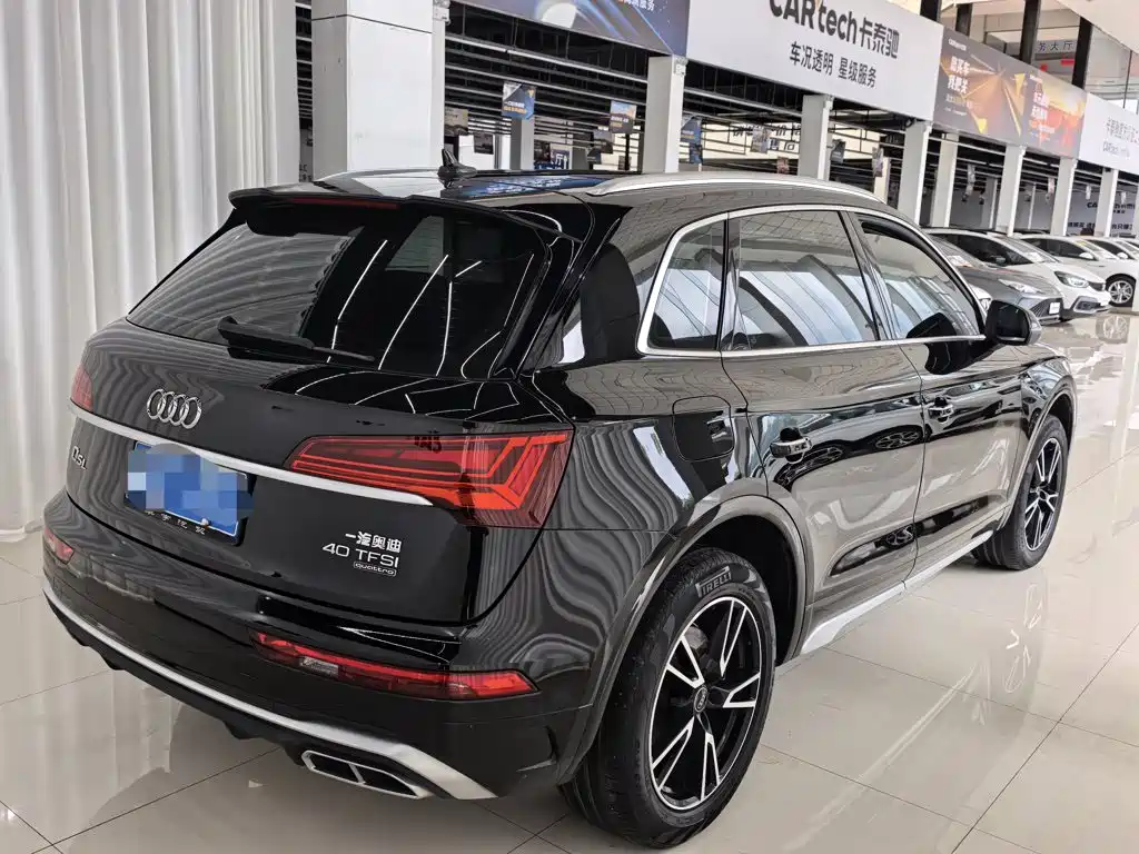 Audi Q5L 2025 — фото 16