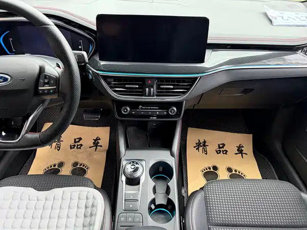 Ford Focus 2022