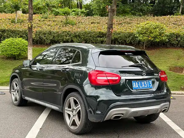 Mercedes-Benz GLA 2015
