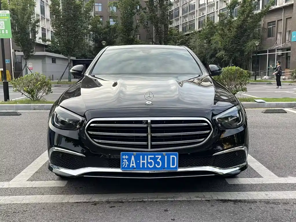 Mercedes-Benz E-Class 2023