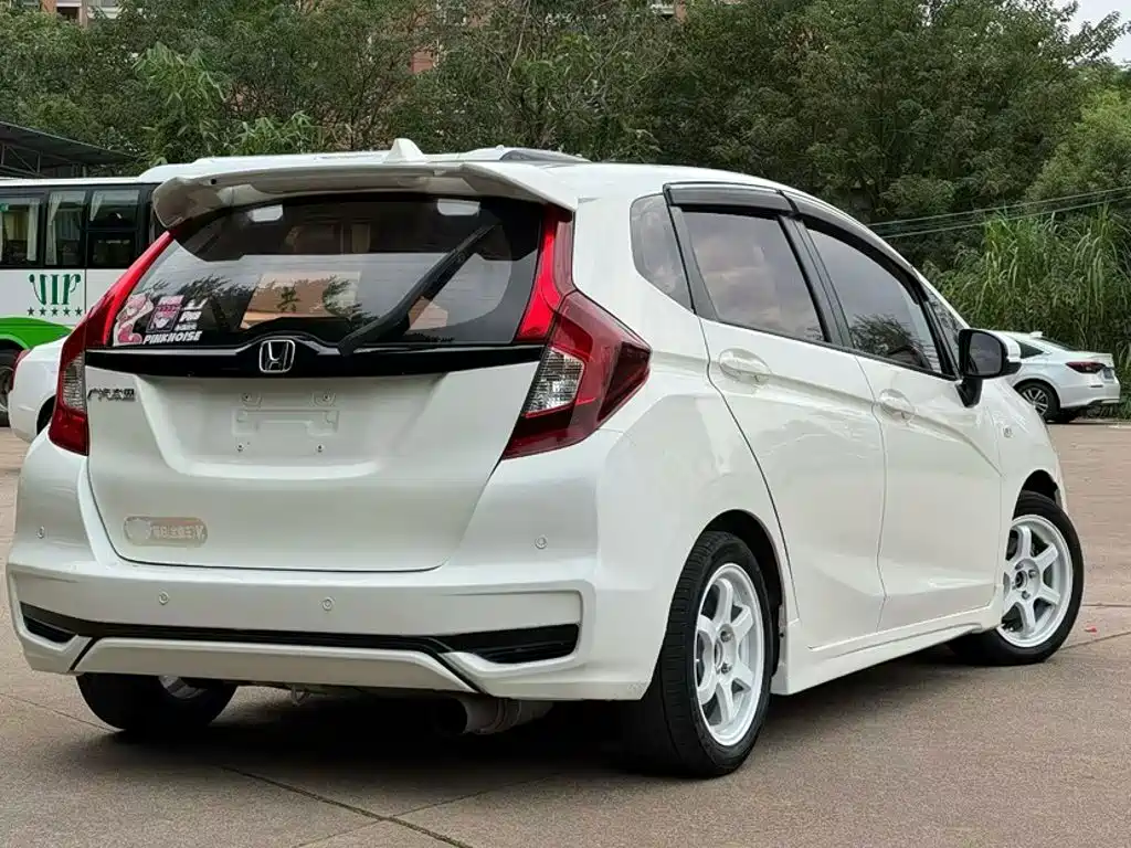 Honda Fit 2018 — фото 6