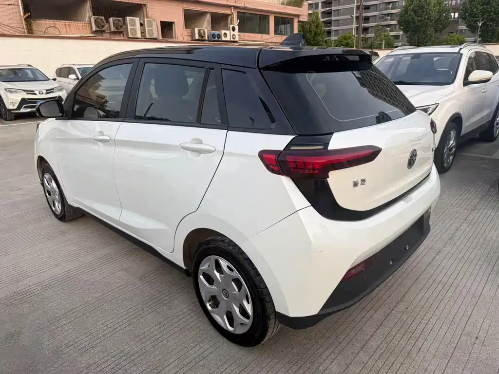 Dongfeng EV YOUNG Guang Xiaoxin 2023 — фото 10