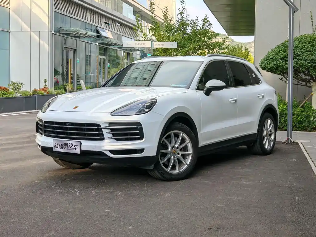 Porsche Cayenne 2018 — фото 1