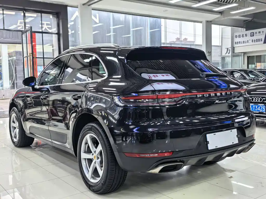 Porsche Macan 2020 — фото 13