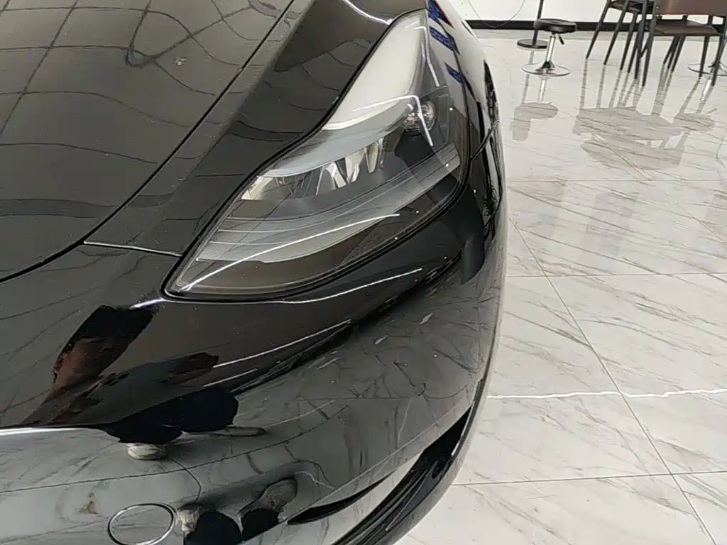 Tesla Model Y 2023 — фото 24