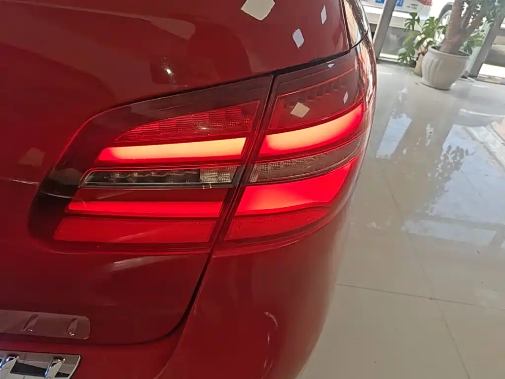 Mercedes-Benz B-Class 2015 — фото 8