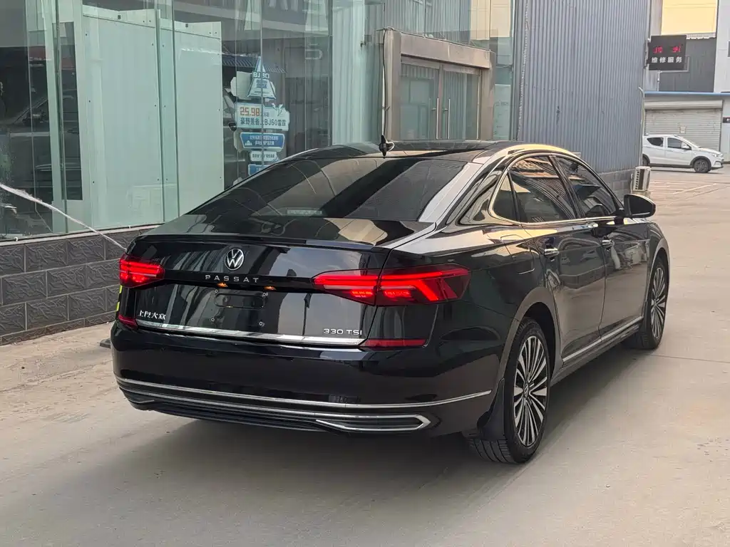 Volkswagen Passat 2021 — фото 4