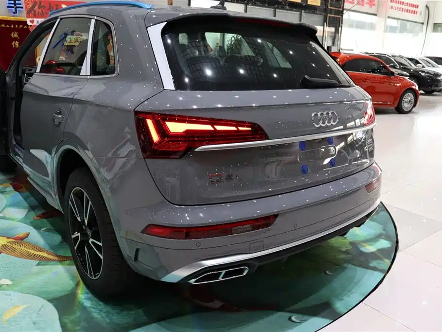 Audi Q5L 2026 — фото 22