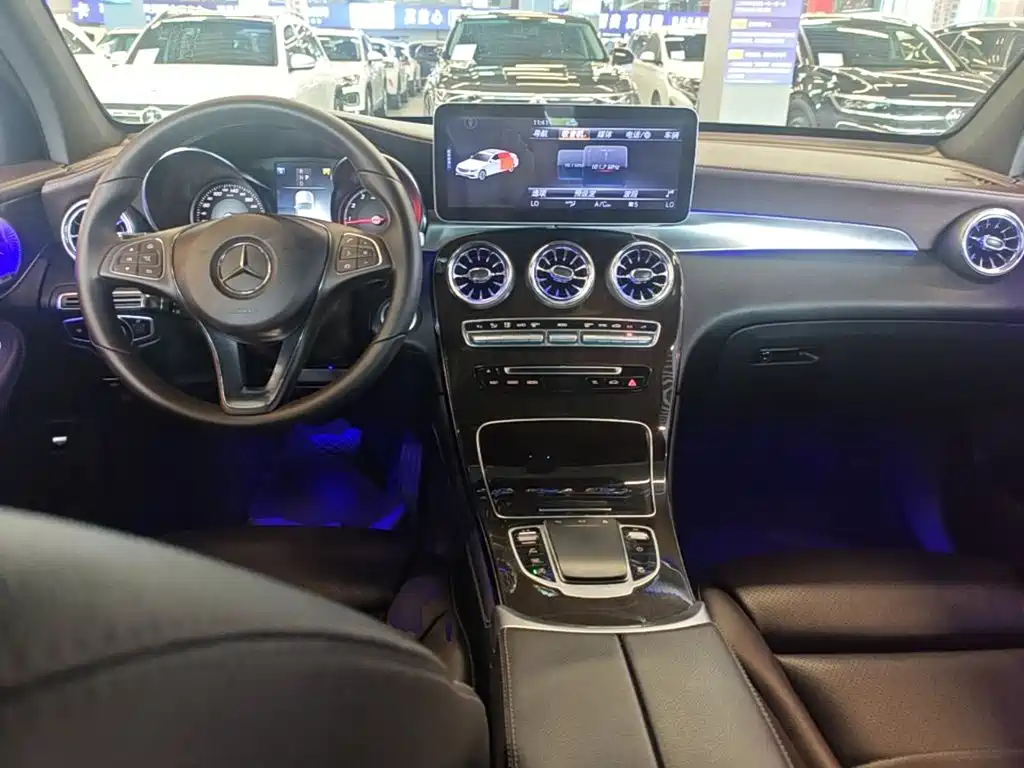 Mercedes-Benz GLC 2019 — фото 10