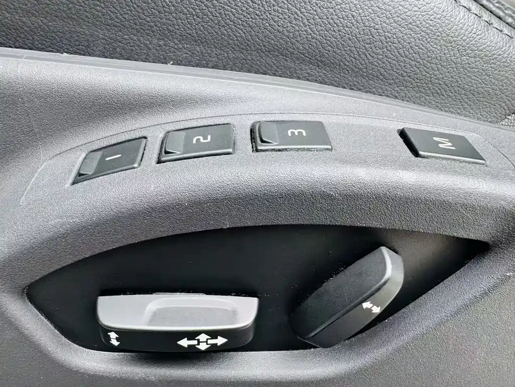 Volvo XC60 2014 — фото 19