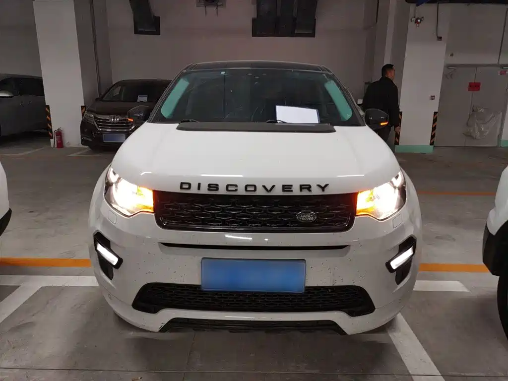Land Rover Discovery Sport 2020 — фото 3