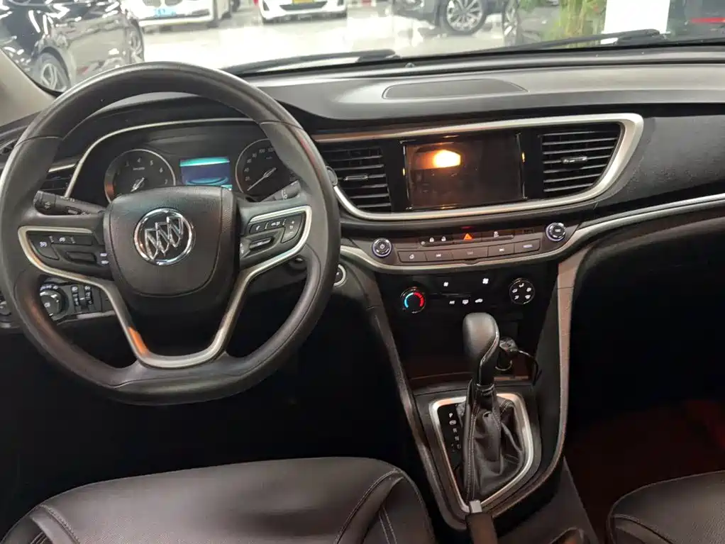 Buick Excelle 2022 — фото 16
