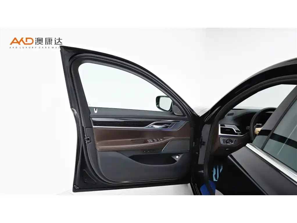BMW 7 Series 2022 — фото 10